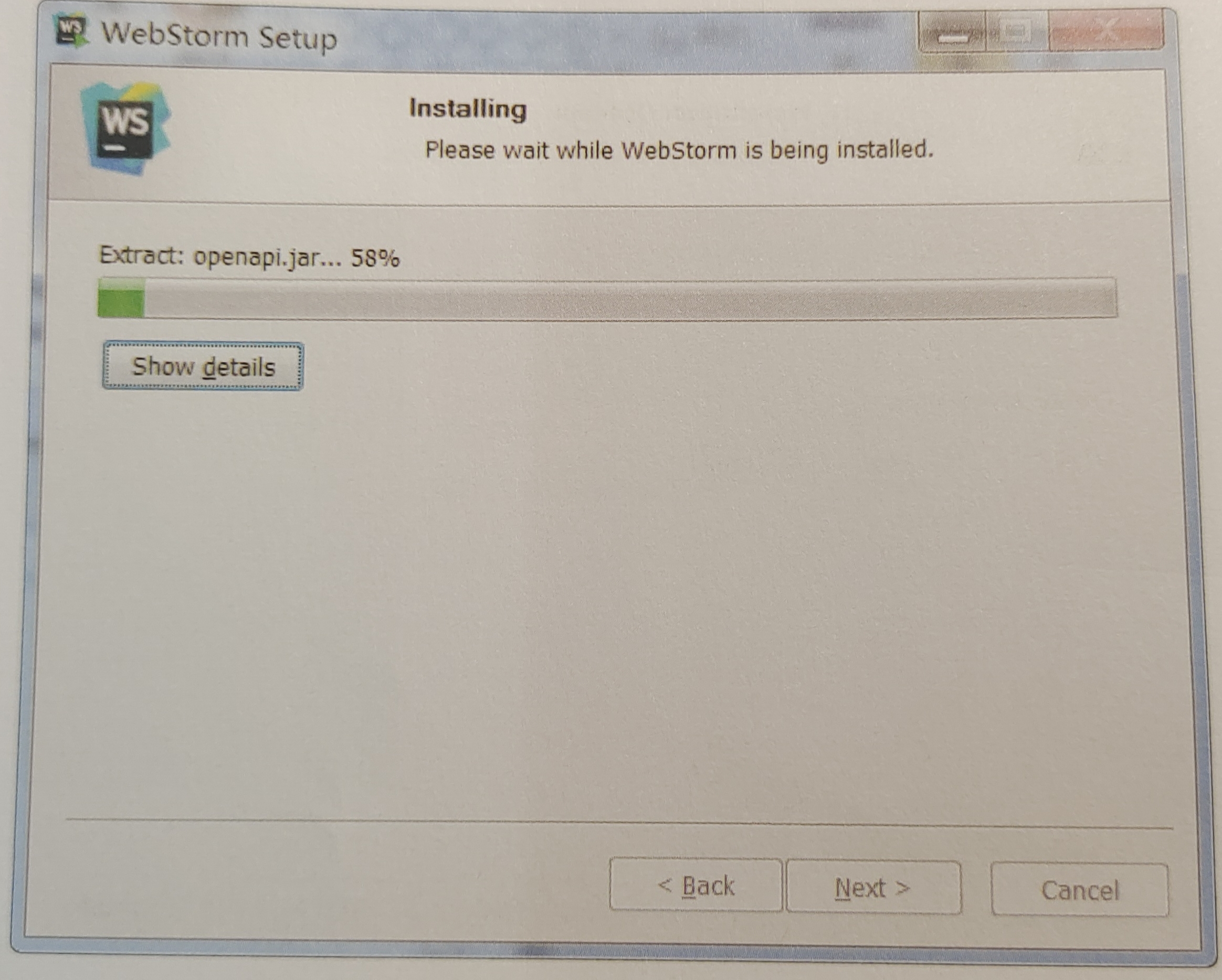图 1.15 显示WebStorm 11.0.4的安装进程 图 1.15 显示WebStorm 11.0.4的安装进程